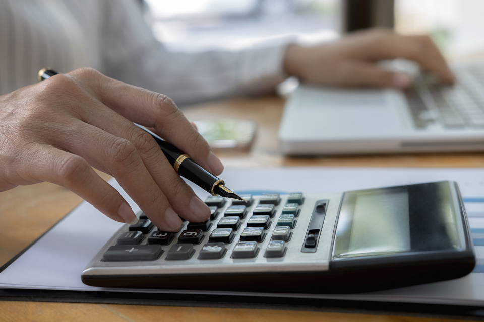 С 1 июля не будут повышать тарифы на ЖКУ, поскольку индексация уже была произведена в 2022 году. 